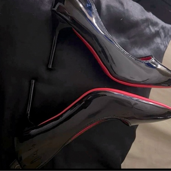 Red Sole Pointed-Toe Patent Leather Heels - Picture 9 of 10